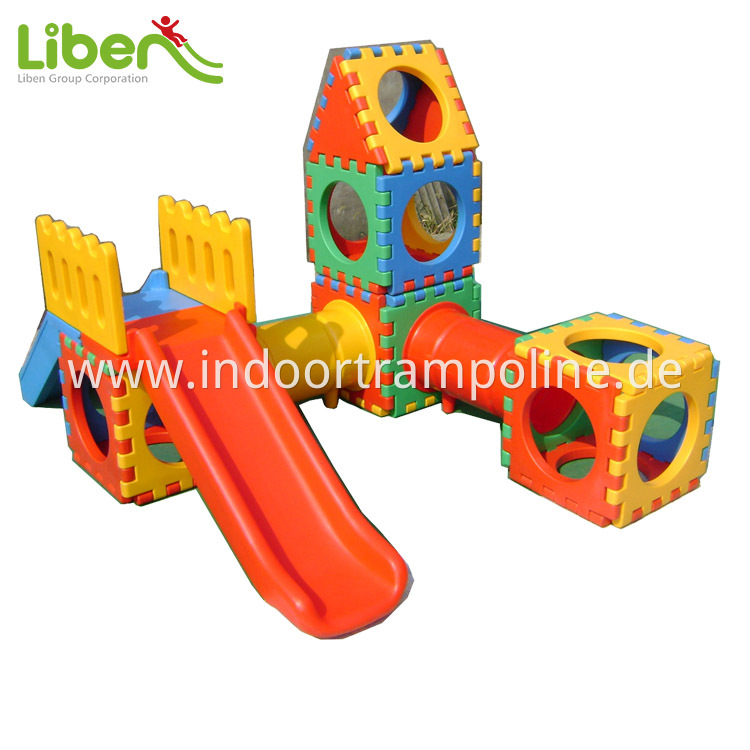 kids playhouse indoor